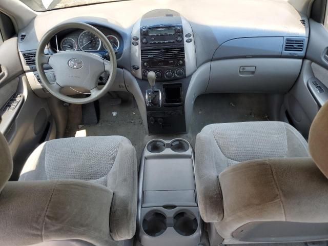 2006 Toyota Sienna CE