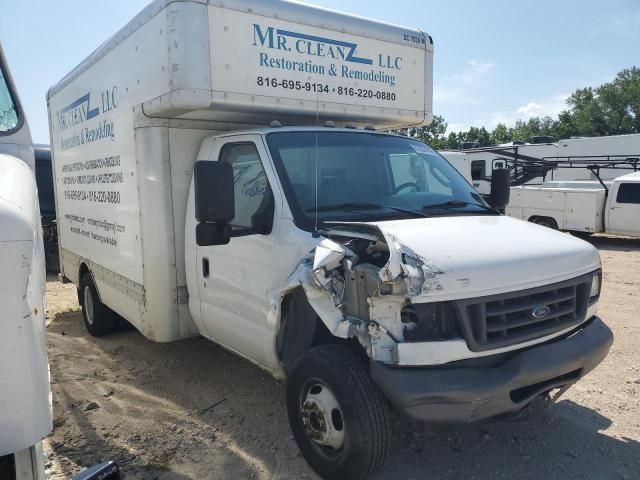 2006 Ford Econoline E450 Super Duty Cutaway Van