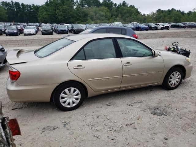 2005 Toyota Camry LE