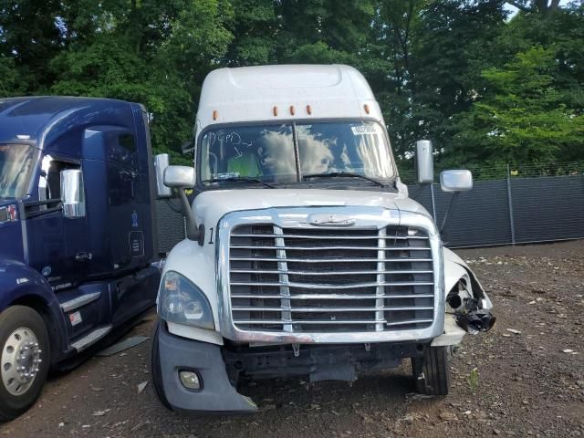 2017 Freightliner Cascadia 125