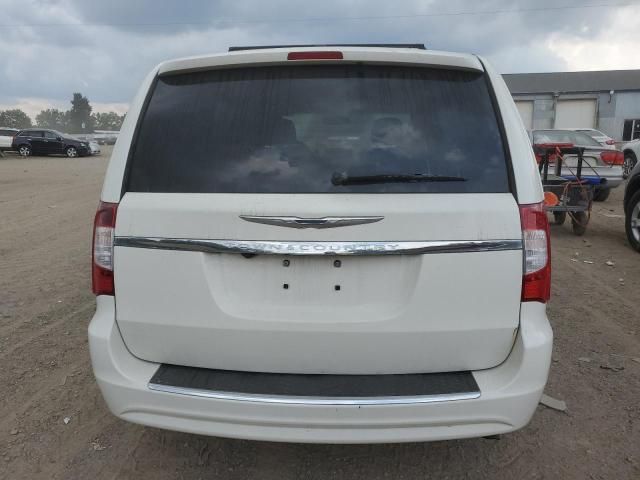 2013 Chrysler Town & Country Touring