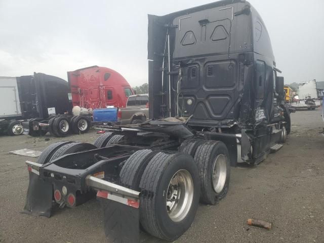 2016 Freightliner Cascadia 125