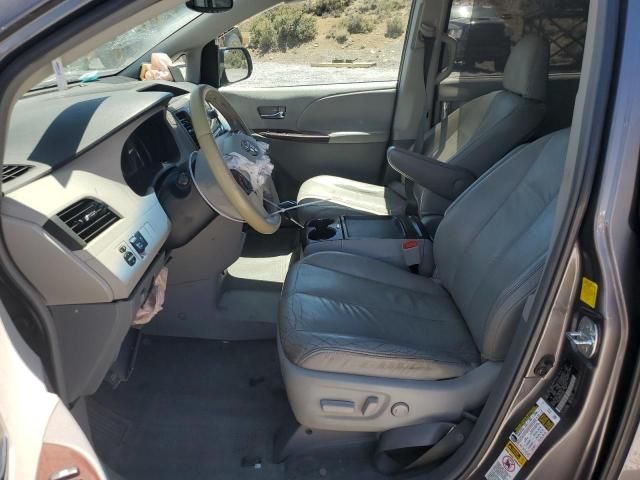 2011 Toyota Sienna XLE