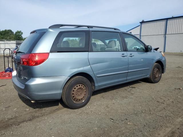 2009 Toyota Sienna CE