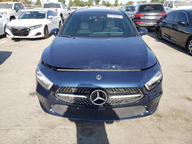 2019 Mercedes-Benz A 220