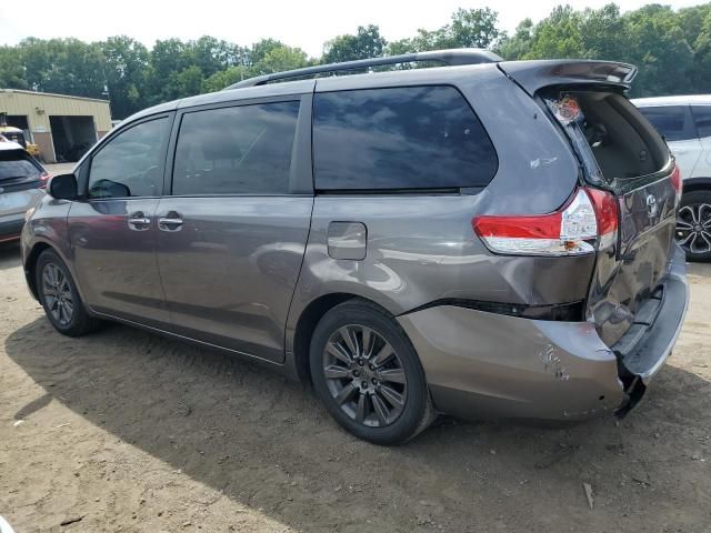 2011 Toyota Sienna XLE