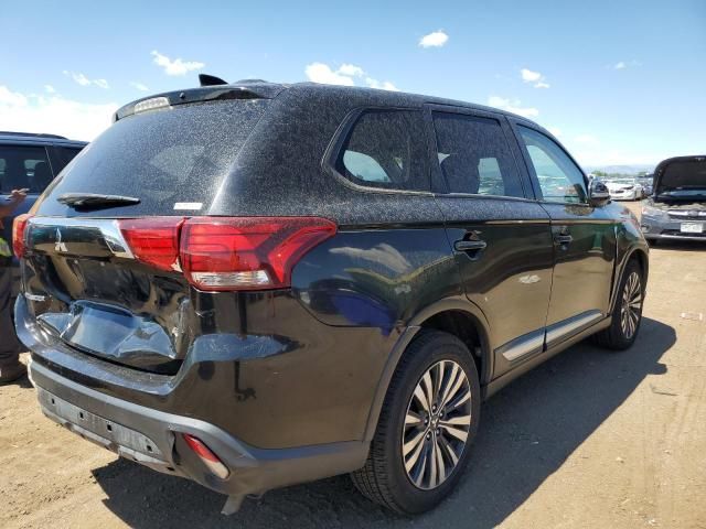 2020 Mitsubishi Outlander SE