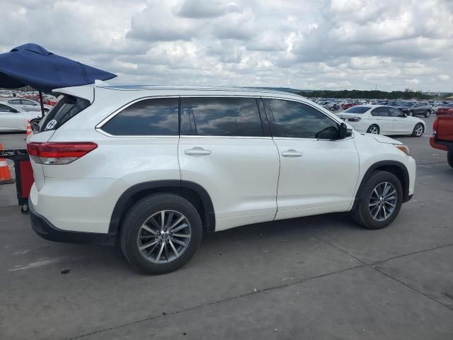 2018 Toyota Highlander SE