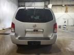 2005 Nissan Pathfinder LE