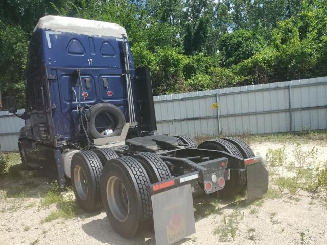 2017 Freightliner Cascadia 125