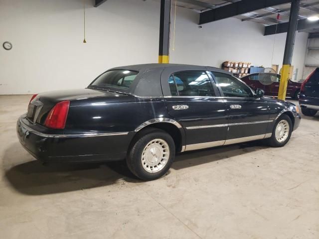 1999 Lincoln Town Car Executive