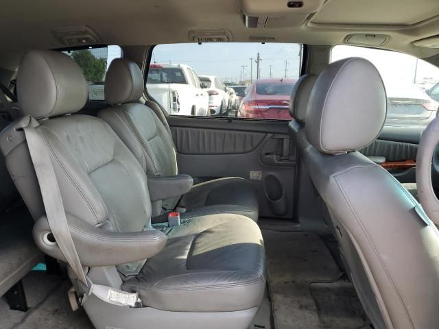 2010 Toyota Sienna XLE