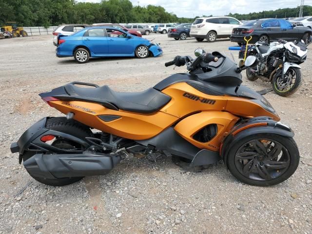 2013 Can-Am Spyder Roadster RS