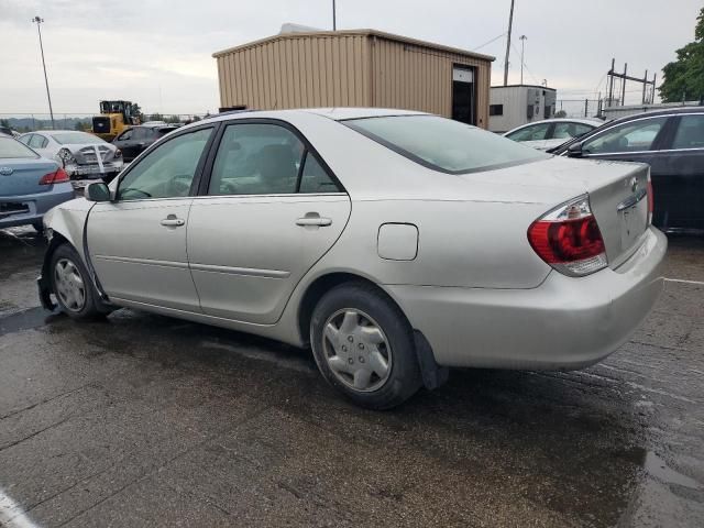 2005 Toyota Camry LE