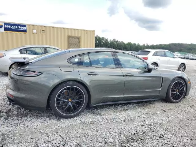 2023 Porsche Panamera Base