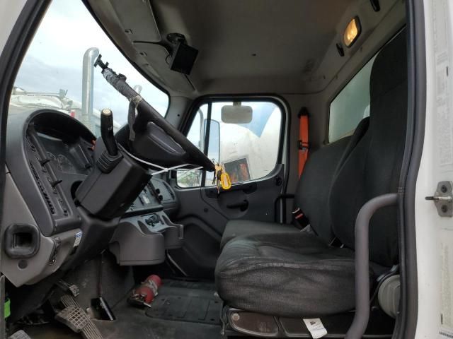 2015 Freightliner M2 106 Medium Duty