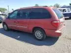 2004 Chrysler Town & Country Touring