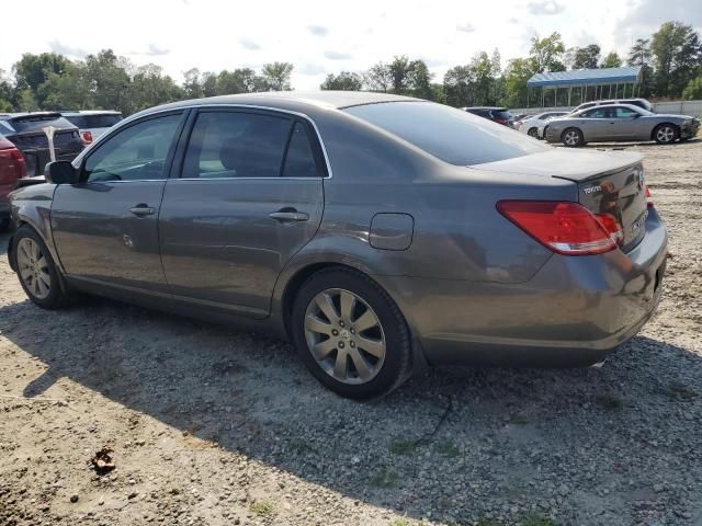 2005 Toyota Avalon XL