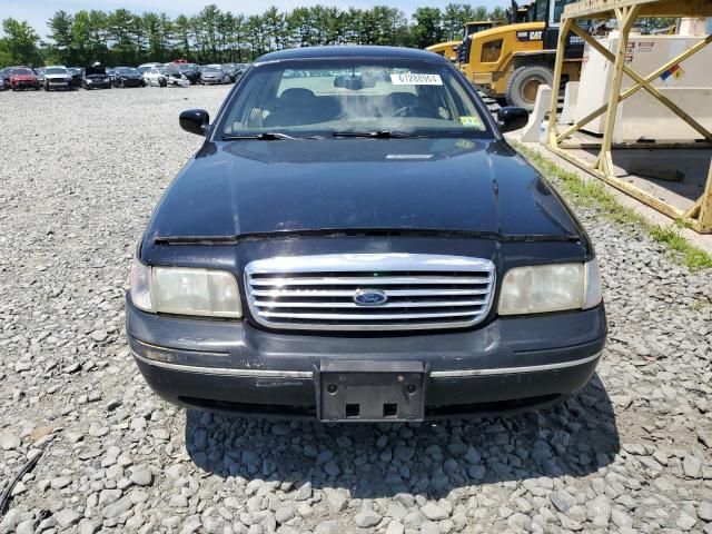 1998 Ford Crown Victoria LX