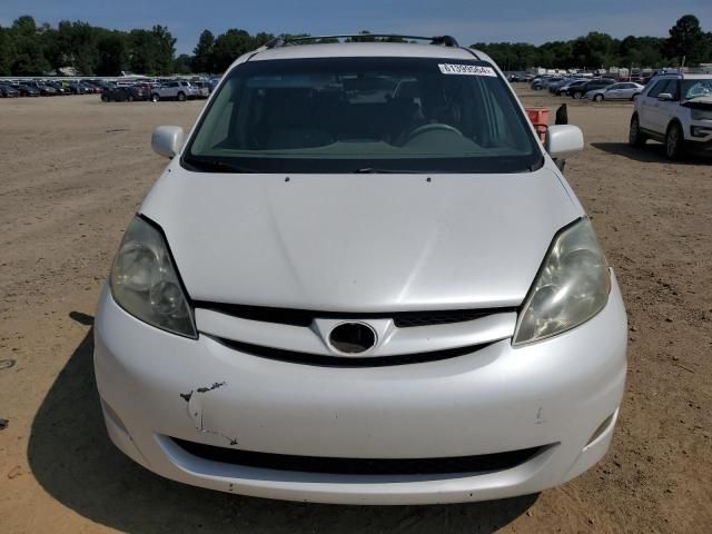 2006 Toyota Sienna XLE