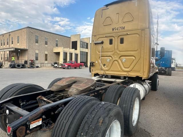 2015 Freightliner Cascadia 125