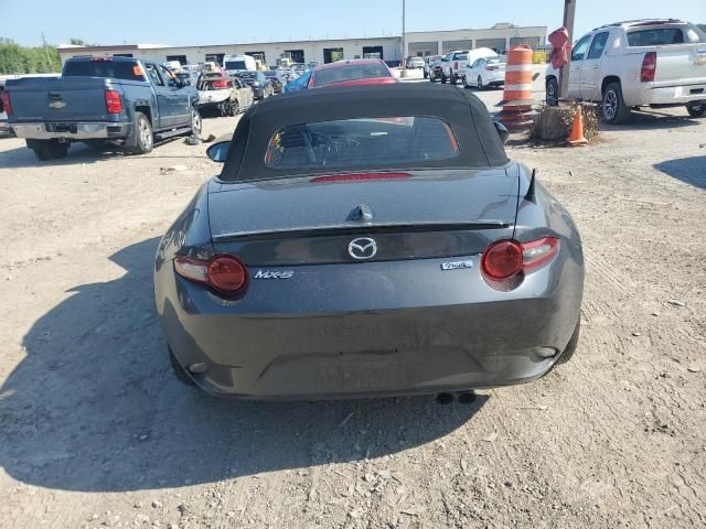 2016 Mazda MX-5 Miata Club