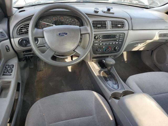 2005 Ford Taurus SE