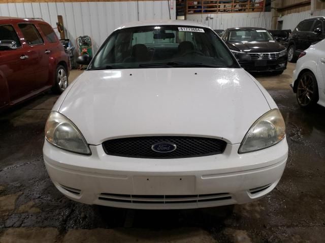 2005 Ford Taurus SE