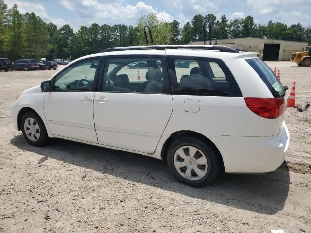 2007 Toyota Sienna CE