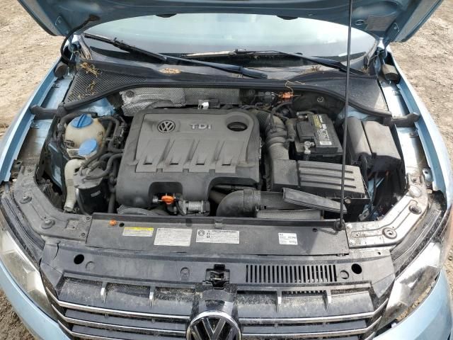 2013 Volkswagen Passat SE