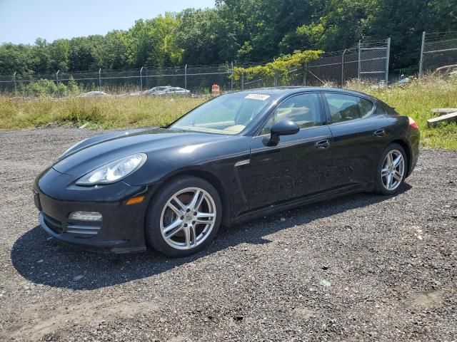 2012 Porsche Panamera 2