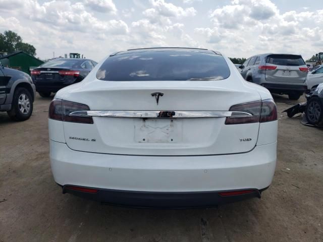 2015 Tesla Model S 70D