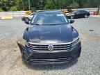 2017 Volkswagen Passat R-Line