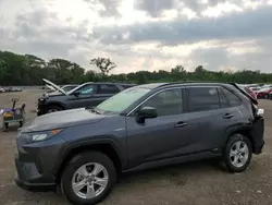 Carros salvage sin ofertas aún a la venta en subasta: 2021 Toyota Rav4 LE