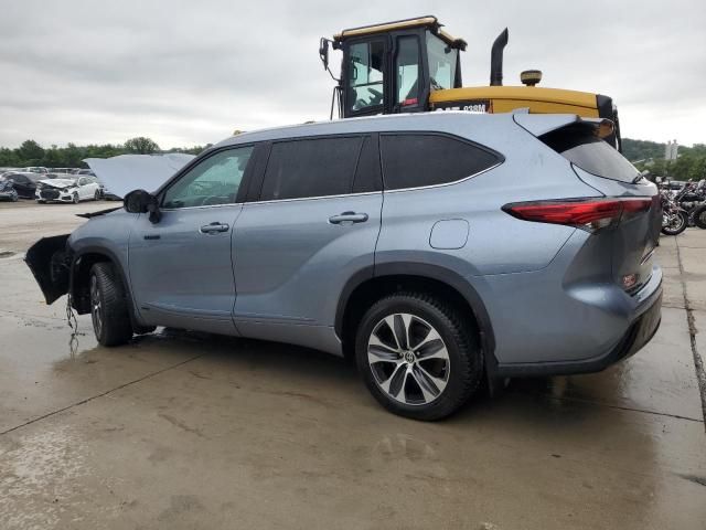 2021 Toyota Highlander Hybrid XLE