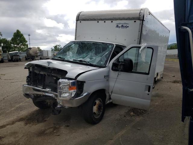 2018 Ford Econoline E350 Super Duty Cutaway Van