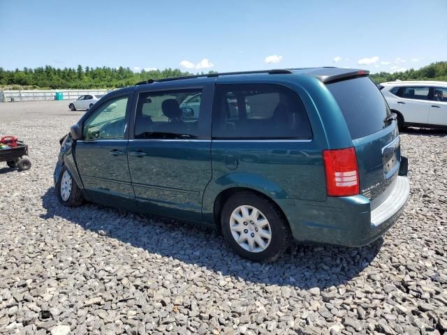 2009 Chrysler Town & Country LX