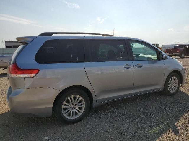 2012 Toyota Sienna XLE