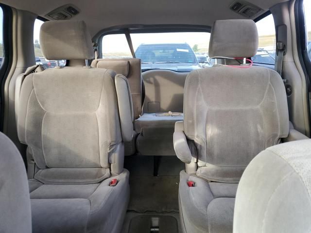 2004 Toyota Sienna XLE