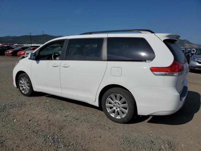 2014 Toyota Sienna LE