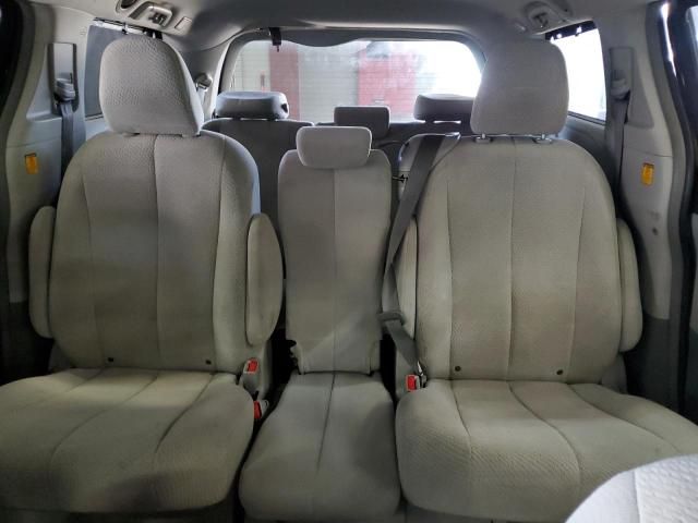 2012 Toyota Sienna LE