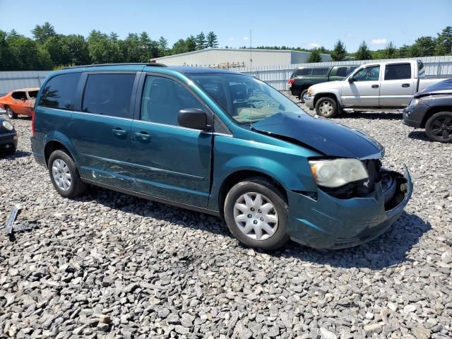 2009 Chrysler Town & Country LX