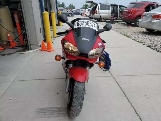 2000 Yamaha YZFR6 L