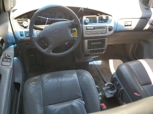 2002 Toyota Sienna LE