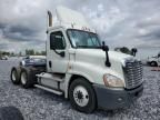 2010 Freightliner Cascadia 125