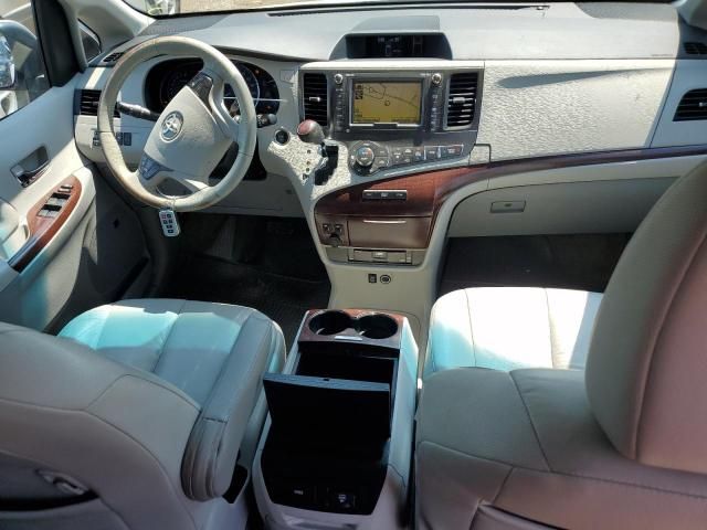 2012 Toyota Sienna XLE