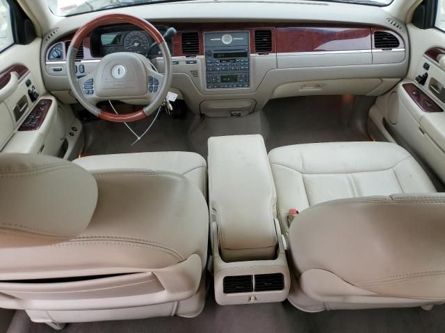 2003 Lincoln Town Car Cartier