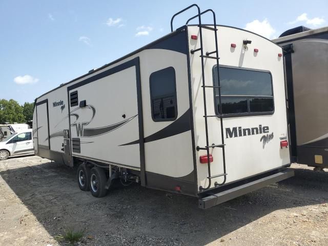 2018 Winnebago Minniewinn