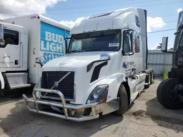 2013 Volvo VN VNL