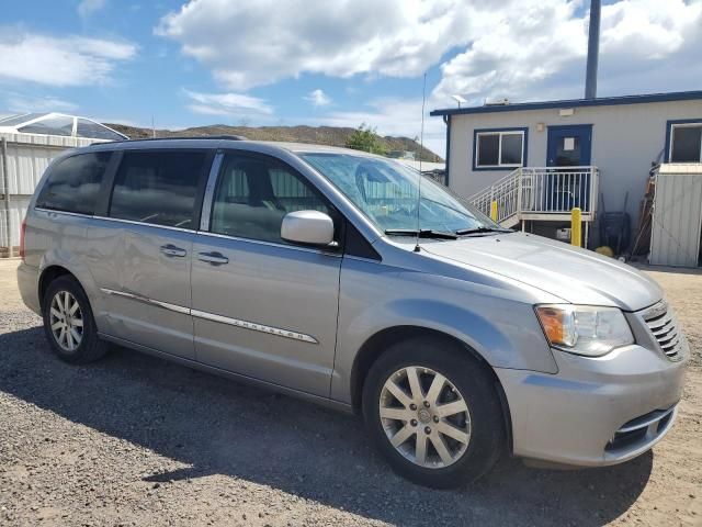 2016 Chrysler Town & Country Touring